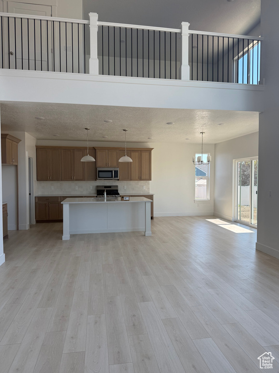 Photo 9 for MLS #2119626 at 161 N 870 East #29