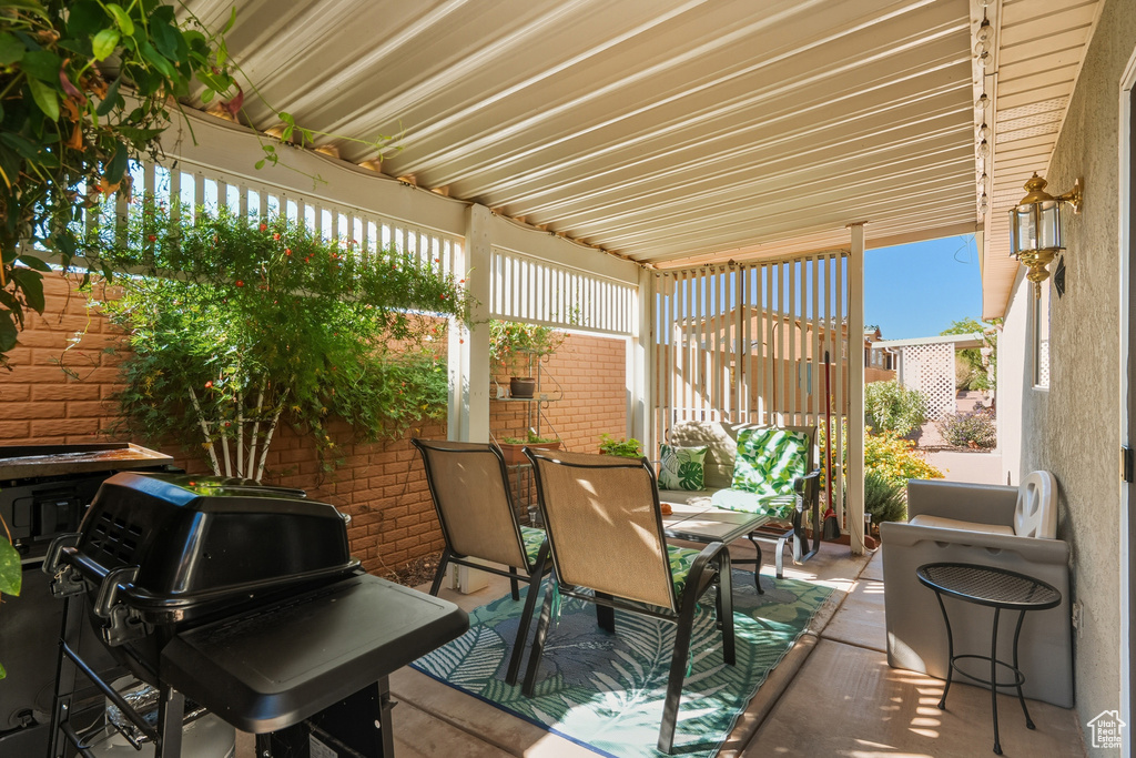 Photo 6 for MLS #2119635 at 524 E Oasis Dr