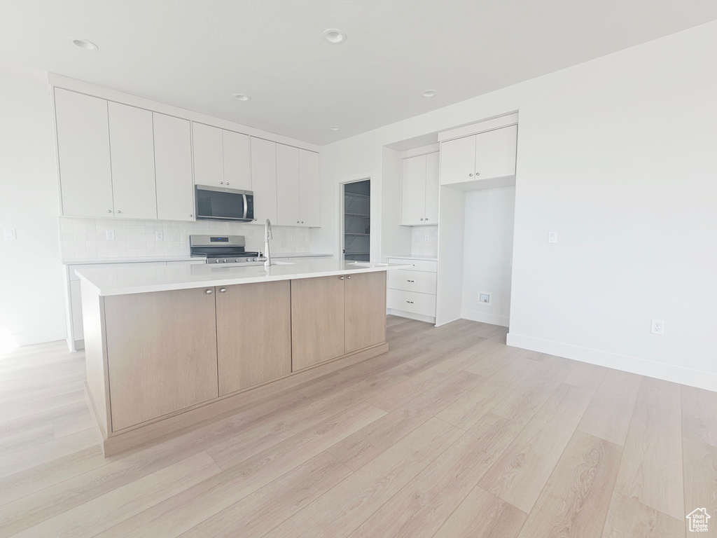 Photo 8 for MLS #2119636 at 2825 W 2705 North #67