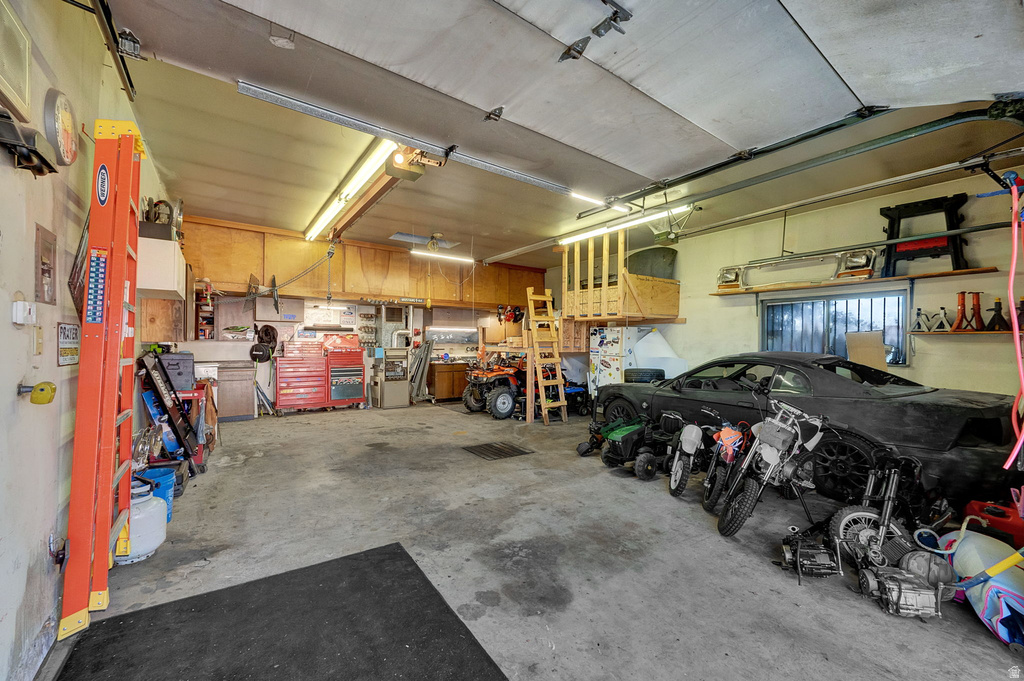 2067 W 4750 S Roy, UT 84067