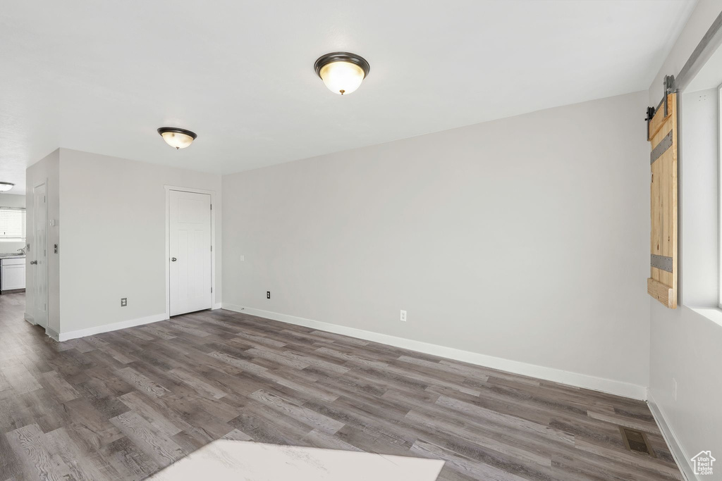 Photo 4 for MLS #2119645 at 740 E 125 North