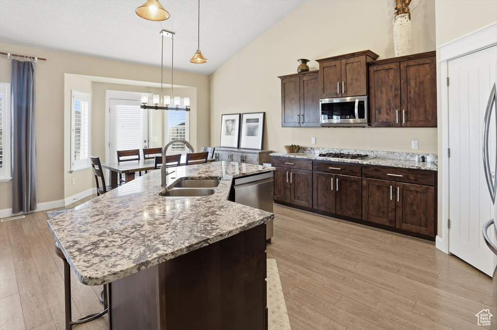 2478 S LILAC LN Saratoga Springs, UT 84045