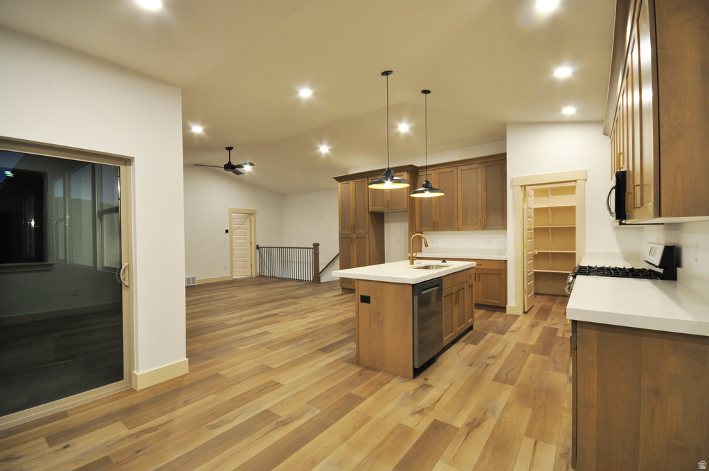 537 W INDEPENDENCE #209 Grantsville, UT 84029