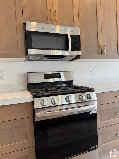 Photo 4 for MLS #2119663 at 537 W Independence #209