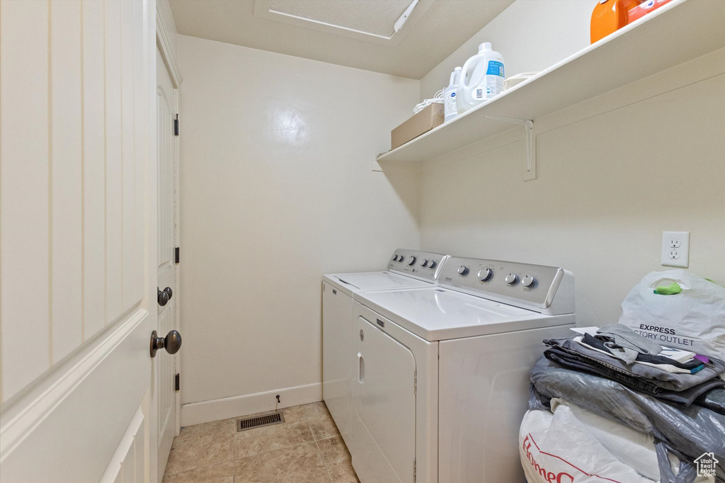 Photo 24 for MLS #2119684 at 1253 N Baycrest Dr