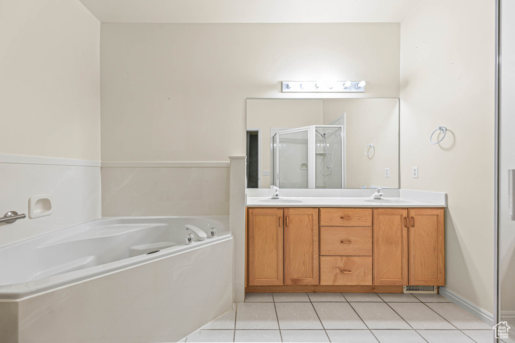 Photo 9 for MLS #2119685 at 558 S Oak Ln