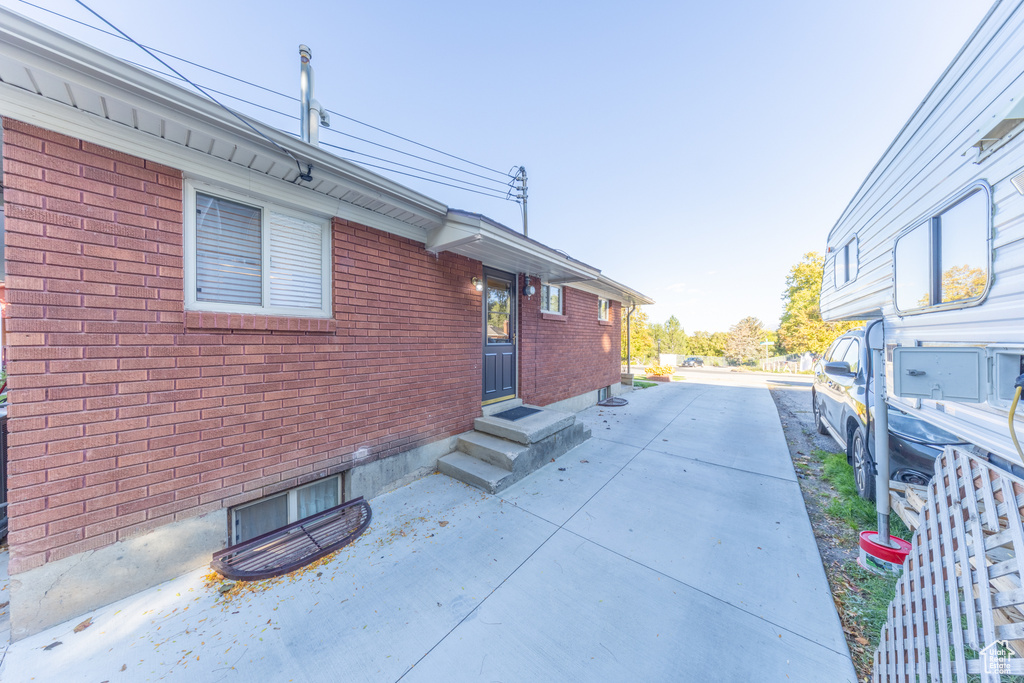 Photo 30 for MLS #2119688 at 695 E 33rd St