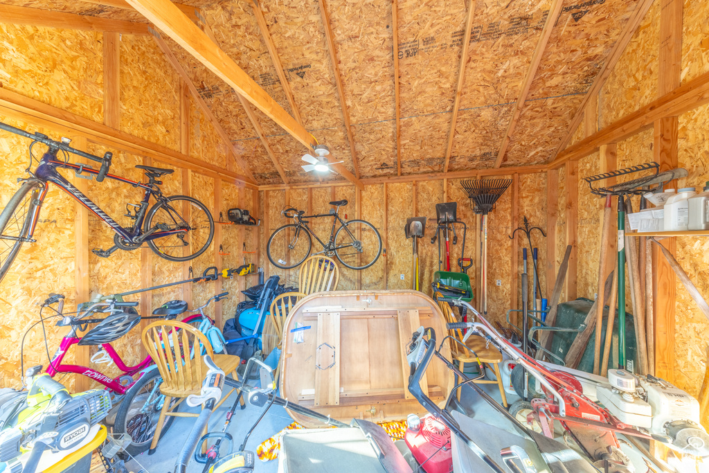 Photo 36 for MLS #2119688 at 695 E 33rd St