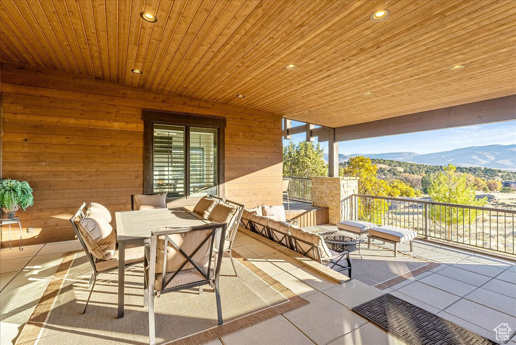 Photo 18 for MLS #2119690 at 523 N Red Mountain Ct
