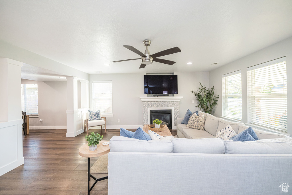 Photo 4 for MLS #2119703 at 836 E 23rd St