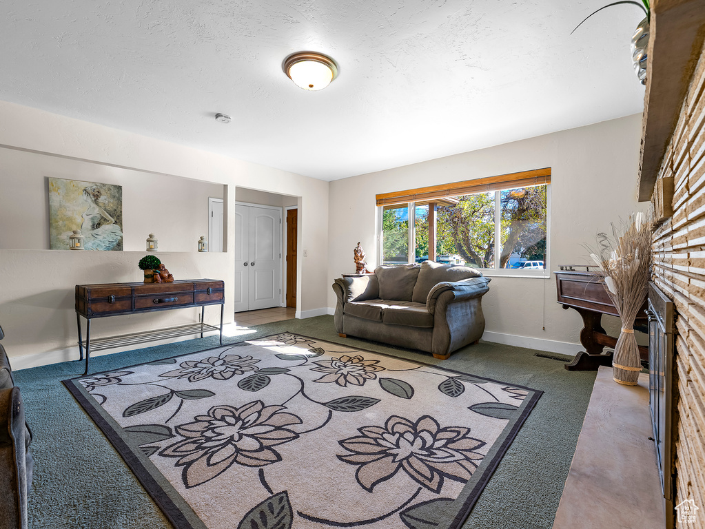 Photo 5 for MLS #2119705 at 1410 W 1200 North