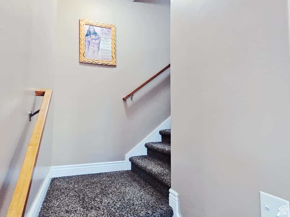 Photo 32 for MLS #2119706 at 312 S Park Place Dr