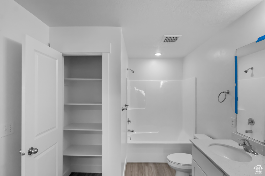 Photo 10 for MLS #2119707 at 191 W 3175 South #629