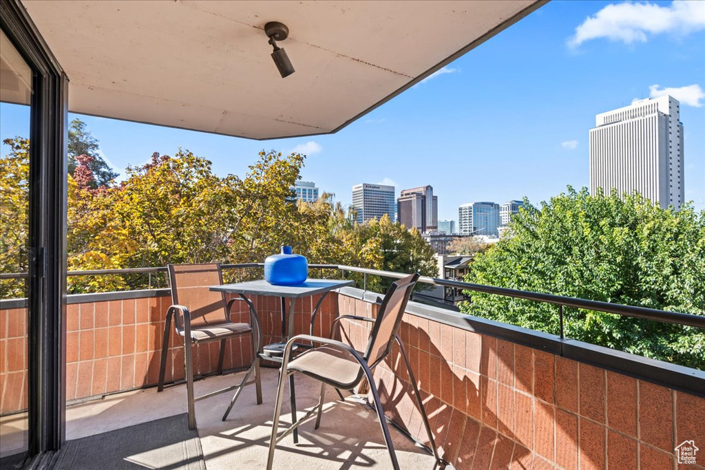 Photo 24 for MLS #2119709 at 141 E 2nd Ave #401