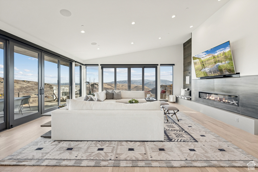 Photo 20 for MLS #2119710 at 3733 E Aspen Pt