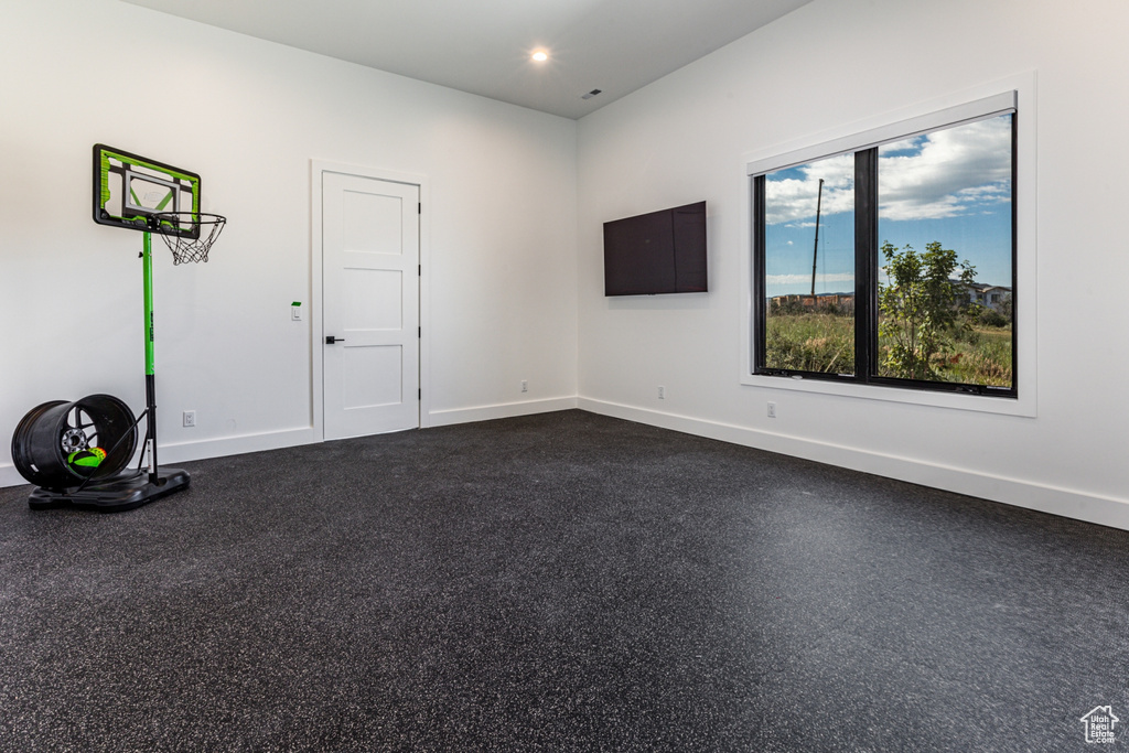 Spare room with baseboards