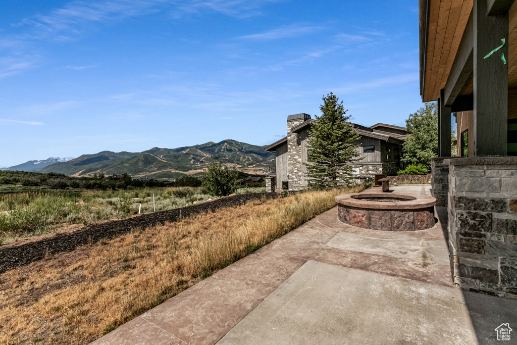View of patio / terrace featuring a mountain view
