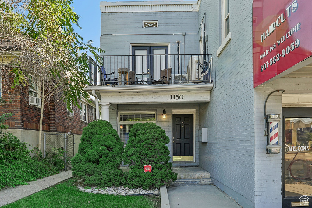 Photo 2 for MLS #2119718 at 1150 E 500 South