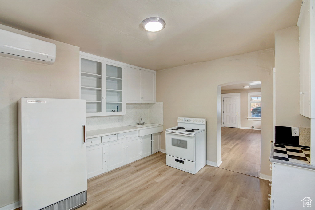 Photo 6 for MLS #2119718 at 1150 E 500 South