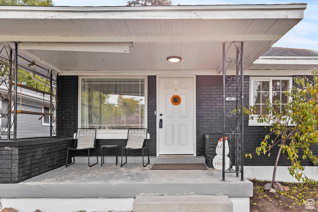 Photo 2 for MLS #2119722 at 3210 Adams Ave