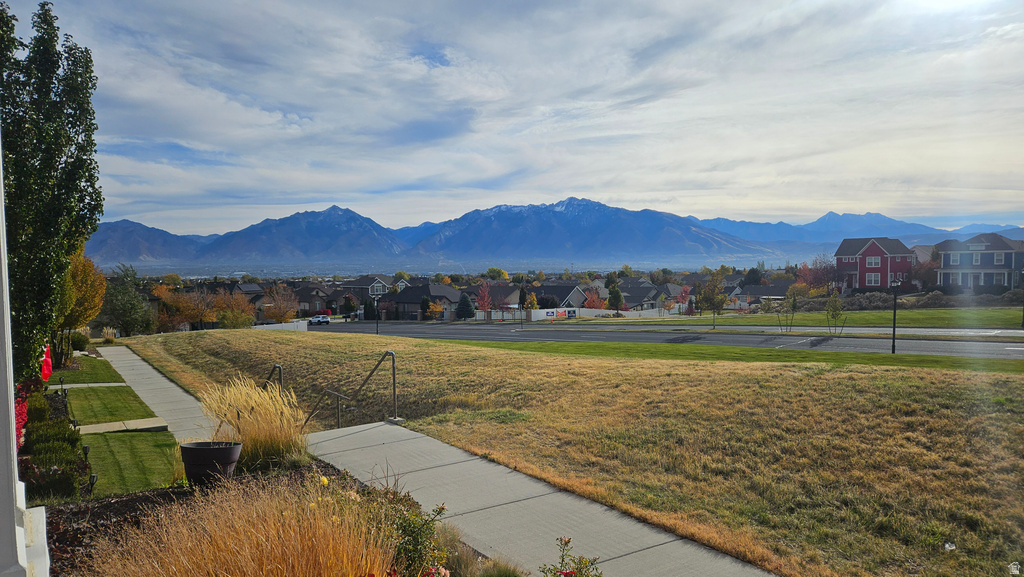 4271 W CLARKS HILL DR South Jordan, UT 84009