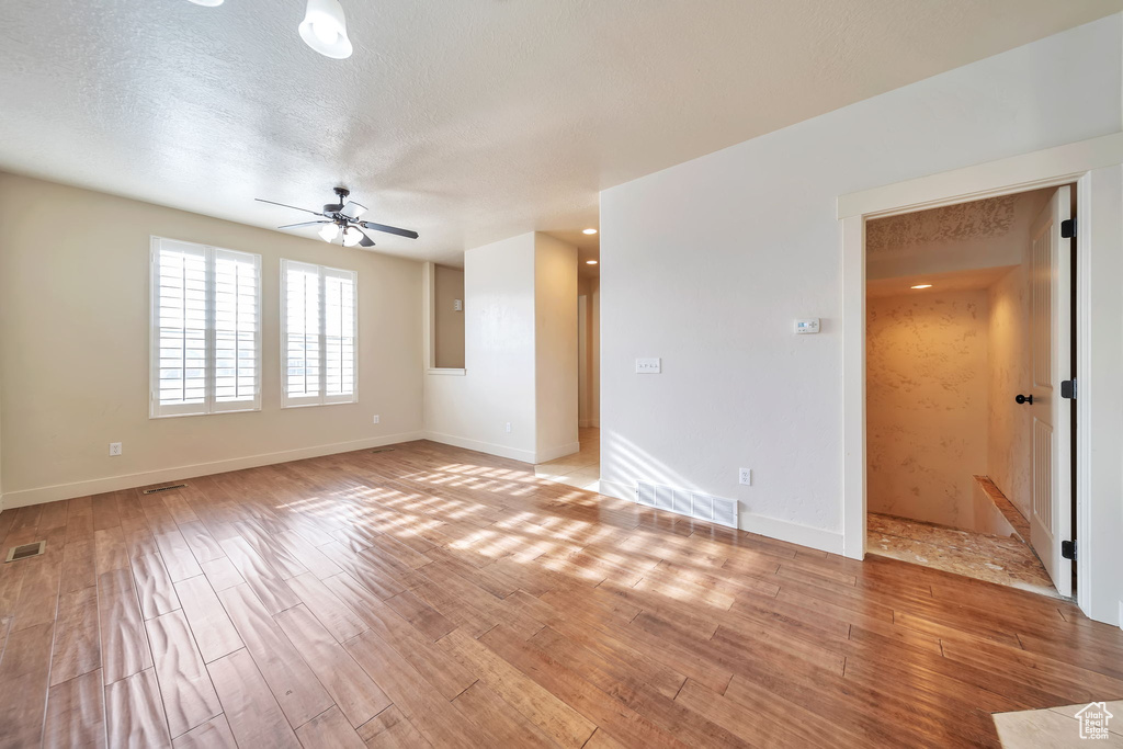 Photo 8 for MLS #2119726 at 4271 W Clarks Hill Dr