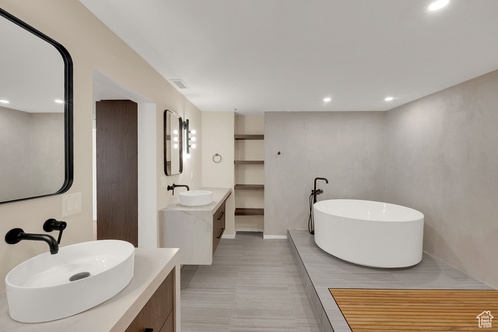 Photo 20 for MLS #2119732 at 48 W Broadway #2302