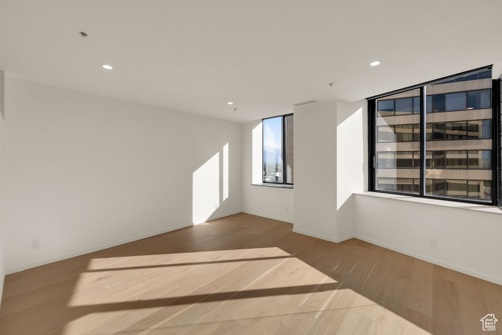 Photo 26 for MLS #2119732 at 48 W Broadway #2302