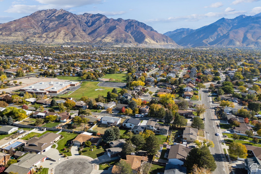 7364 S CHRIS LN Salt Lake City, UT 84121