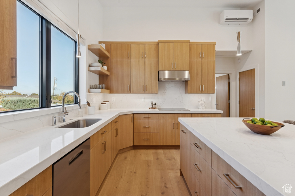 7364 S CHRIS LN Salt Lake City, UT 84121