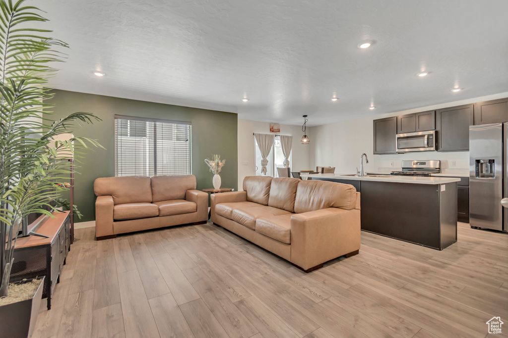 Photo 3 for MLS #2119761 at 1918 N Patchwork Ave