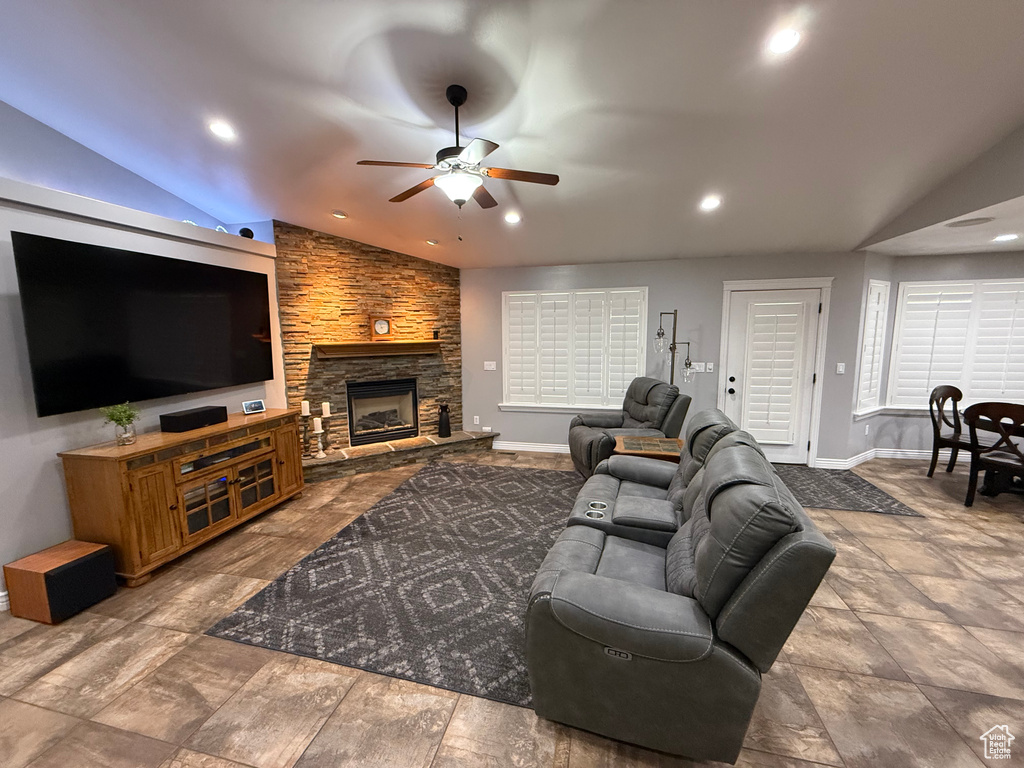 Photo 18 for MLS #2119763 at 818 N 2625 West