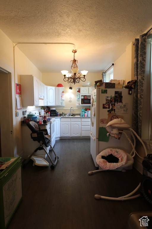 Photo 5 for MLS #2119766 at 255 E 27th St