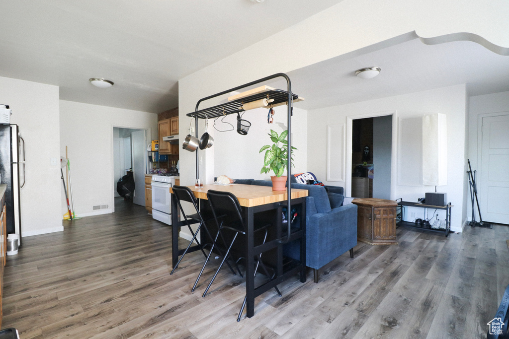 Photo 15 for MLS #2119766 at 255 E 27th St