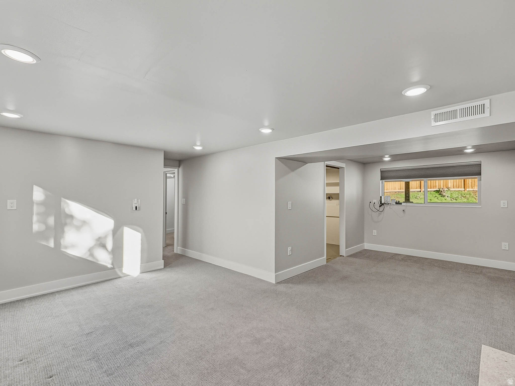 2036 E HIGHLAND VIEW CIR Salt Lake City, UT 84109