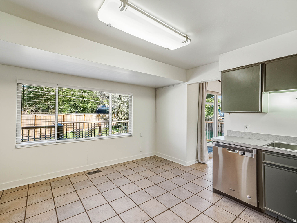 2036 E HIGHLAND VIEW CIR Salt Lake City, UT 84109