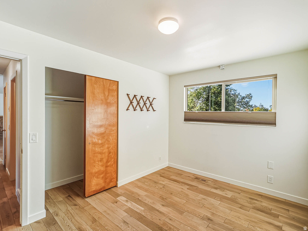 2036 E HIGHLAND VIEW CIR Salt Lake City, UT 84109