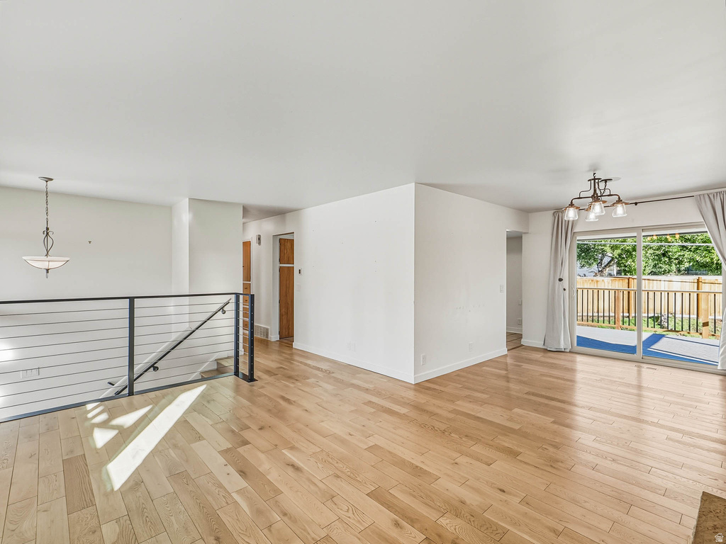 2036 E HIGHLAND VIEW CIR Salt Lake City, UT 84109