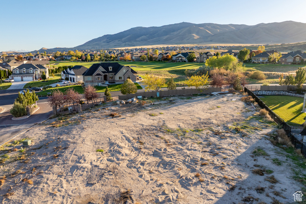 262 E BENNETT LN Saratoga Springs, UT 84045