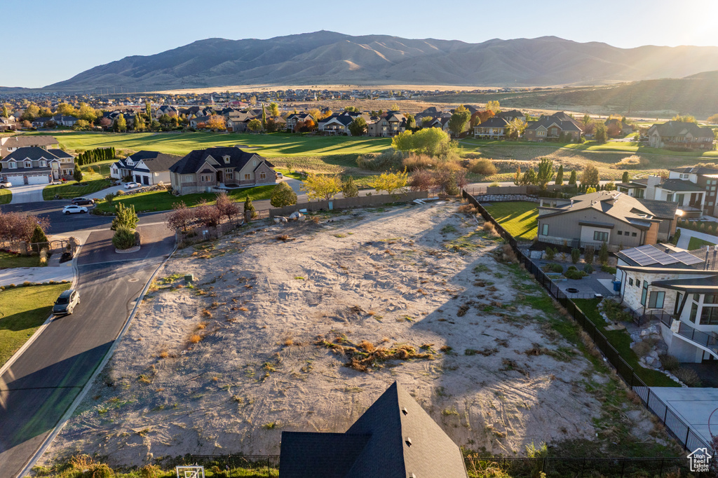 272 E BENNETT LN Saratoga Springs, UT 84045