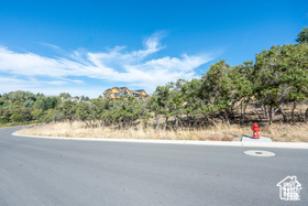 11 E BENT LN Sandy, UT 84092