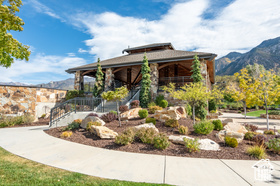 11 E BENT LN Sandy, UT 84092