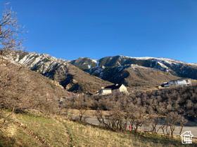 11 E BENT LN Sandy, UT 84092