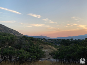 11 E BENT LN Sandy, UT 84092