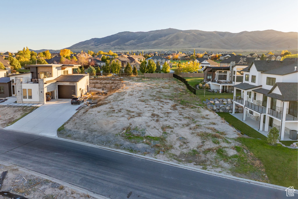 1627 S WILTSHIRE LN Saratoga Springs, UT 84045