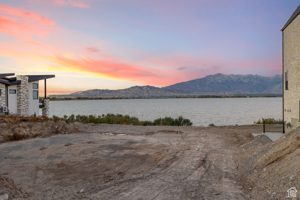 1632 S WILTSHIRE LN Saratoga Springs, UT 84045