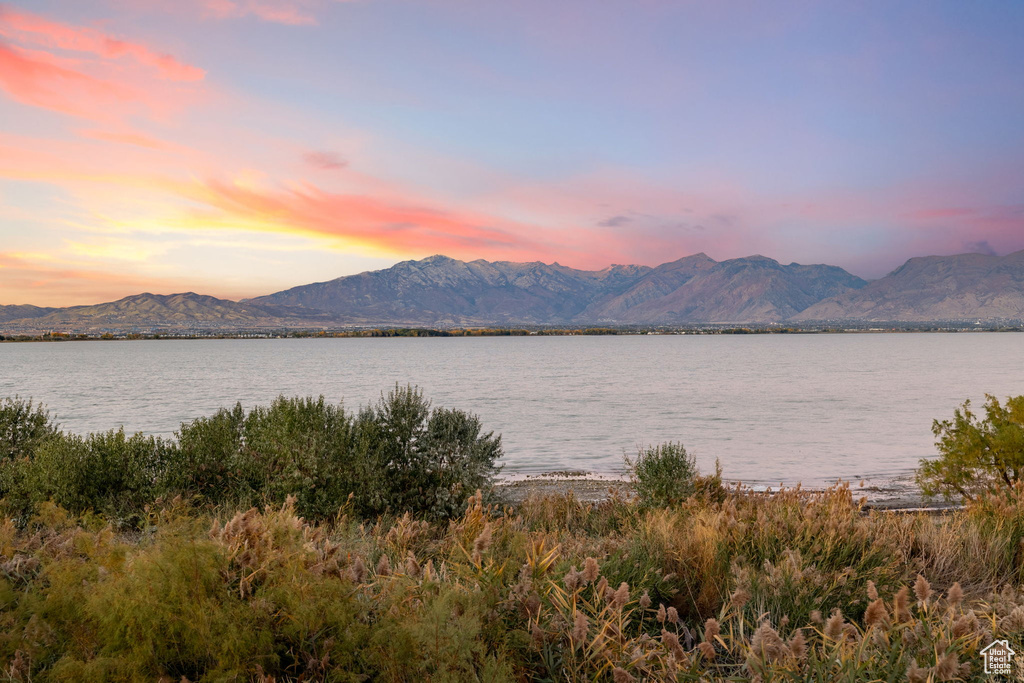 1632 S WILTSHIRE LN Saratoga Springs, UT 84045