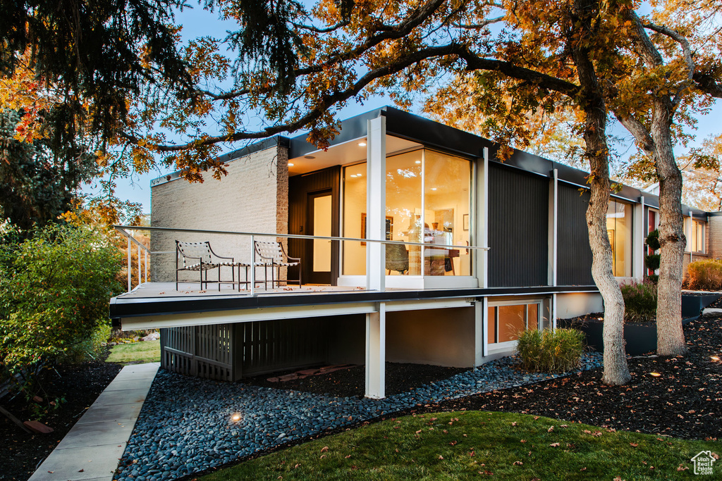 Photo 3 for MLS #2119804 at 2777 E Comanche Dr