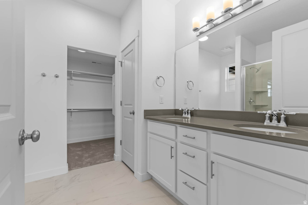 979 N AMBERLY DR North Salt Lake, UT 84054