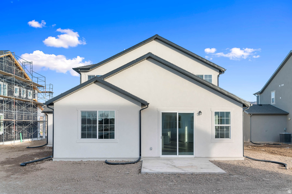 979 N AMBERLY DR North Salt Lake, UT 84054